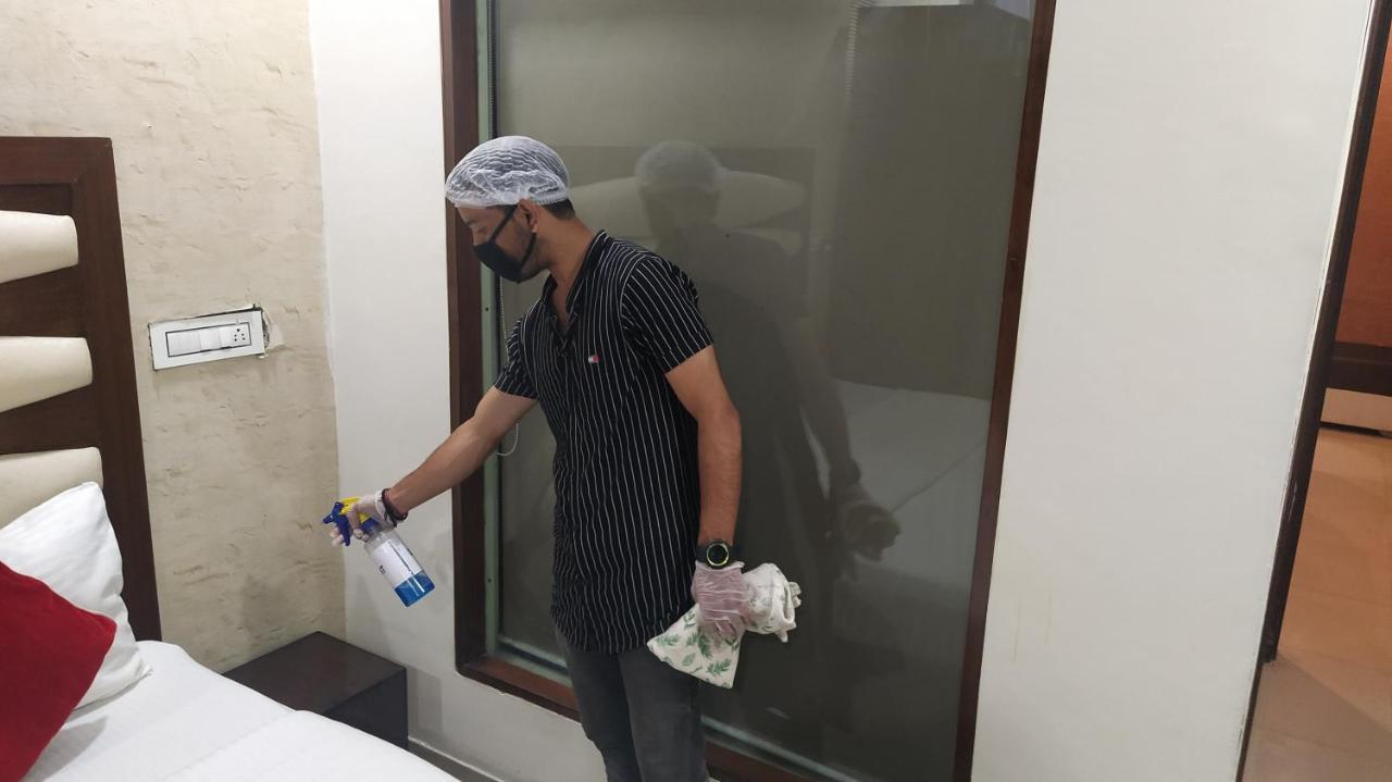 Hotel Eurasia Mohali international airport Zirakpur Esterno foto