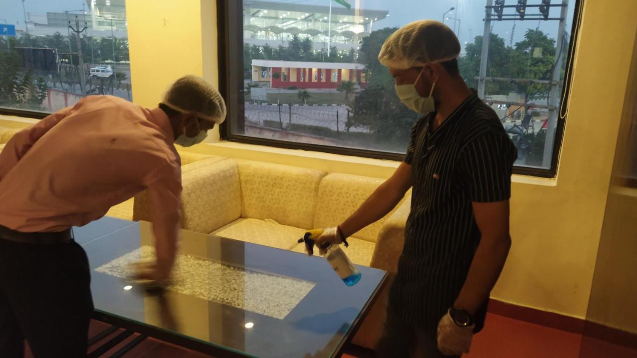 Hotel Eurasia Mohali international airport Zirakpur Esterno foto