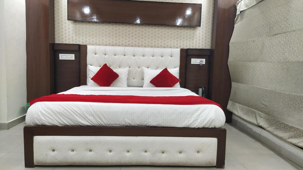 Hotel Eurasia Mohali international airport Zirakpur Esterno foto