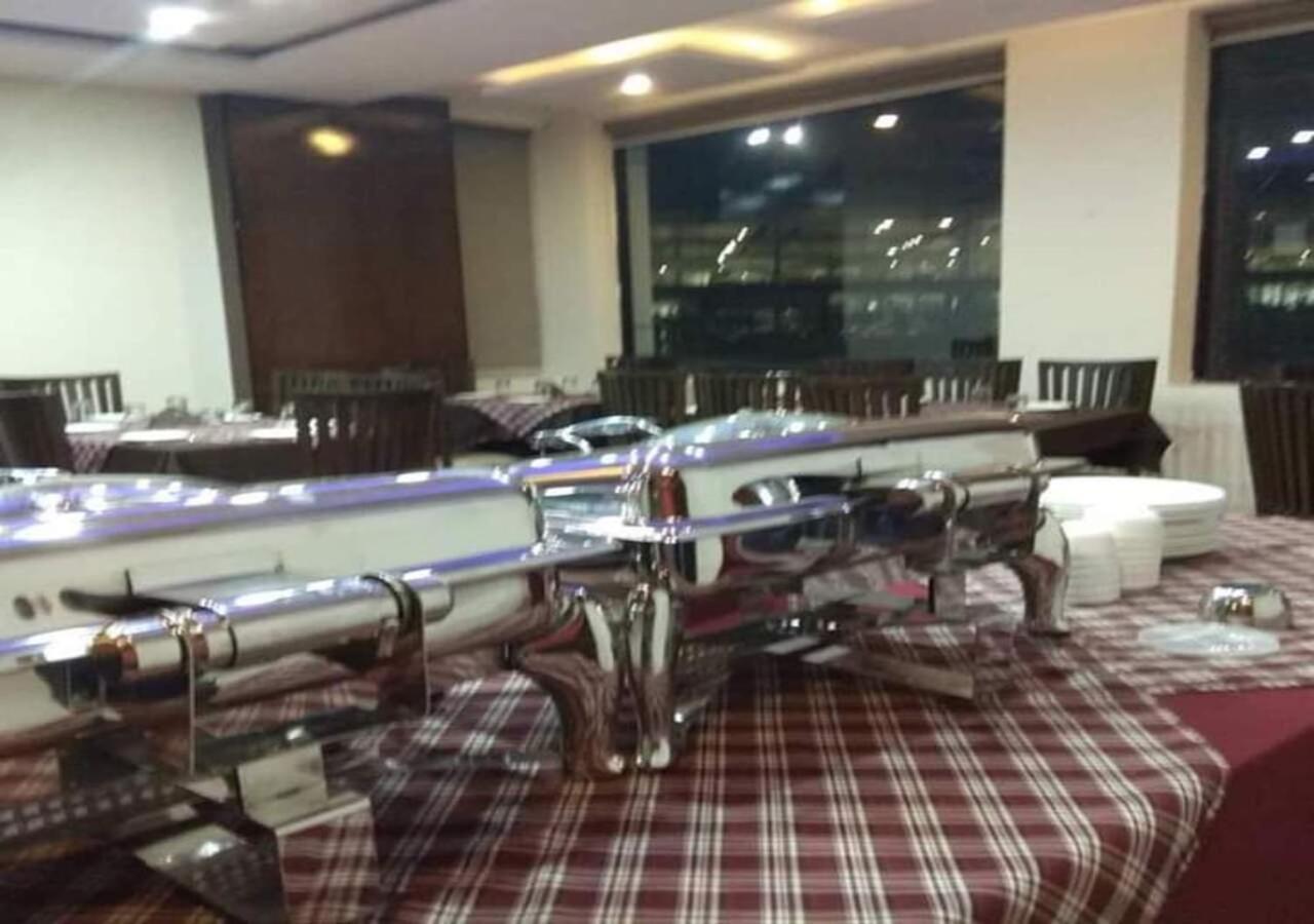 Hotel Eurasia Mohali international airport Zirakpur Esterno foto
