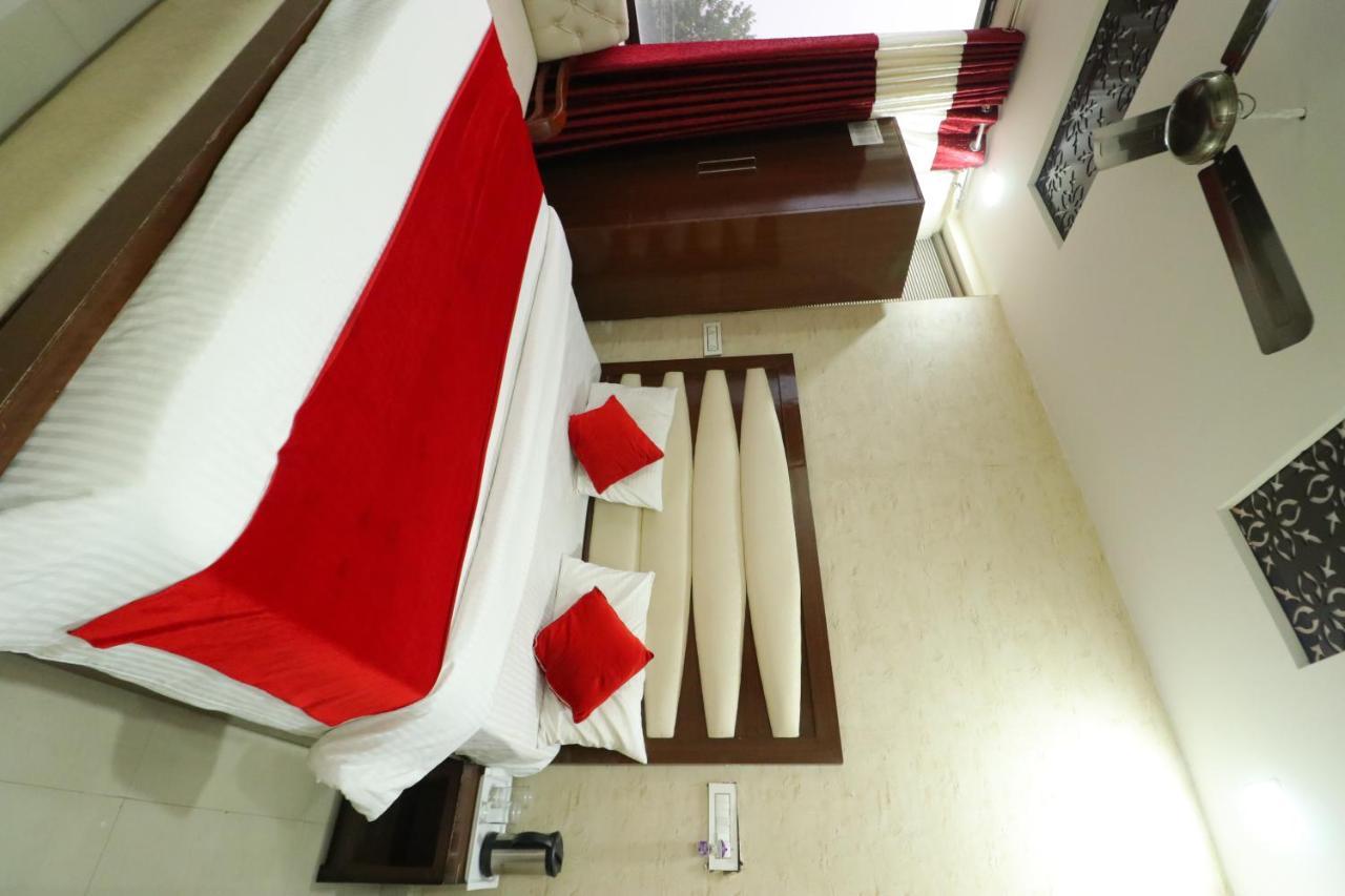Hotel Eurasia Mohali international airport Zirakpur Esterno foto
