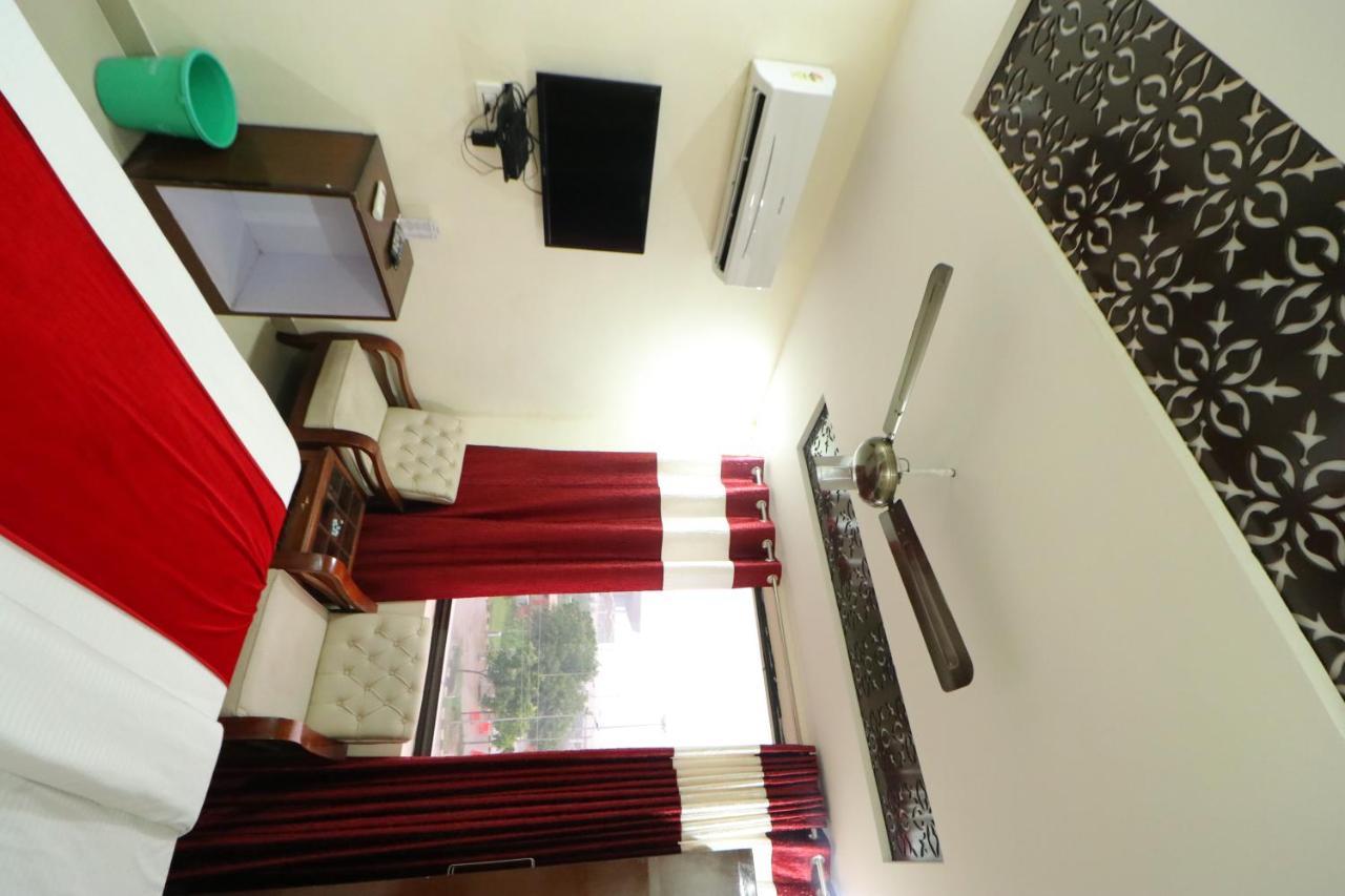 Hotel Eurasia Mohali international airport Zirakpur Esterno foto